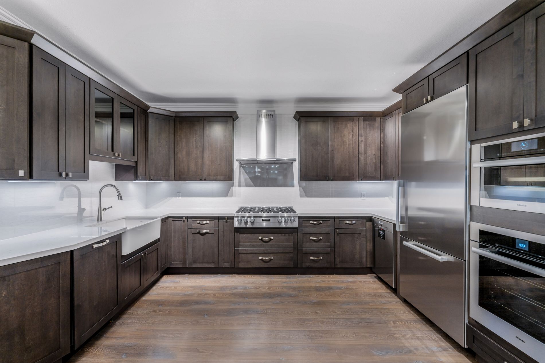 Scorpion Birch - Shaker Cabinets